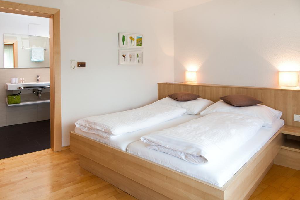 Hôtel Gastehaus Frischhut à Nassereith Extérieur photo