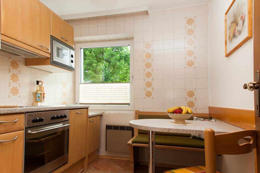 Hôtel Gastehaus Frischhut à Nassereith Extérieur photo